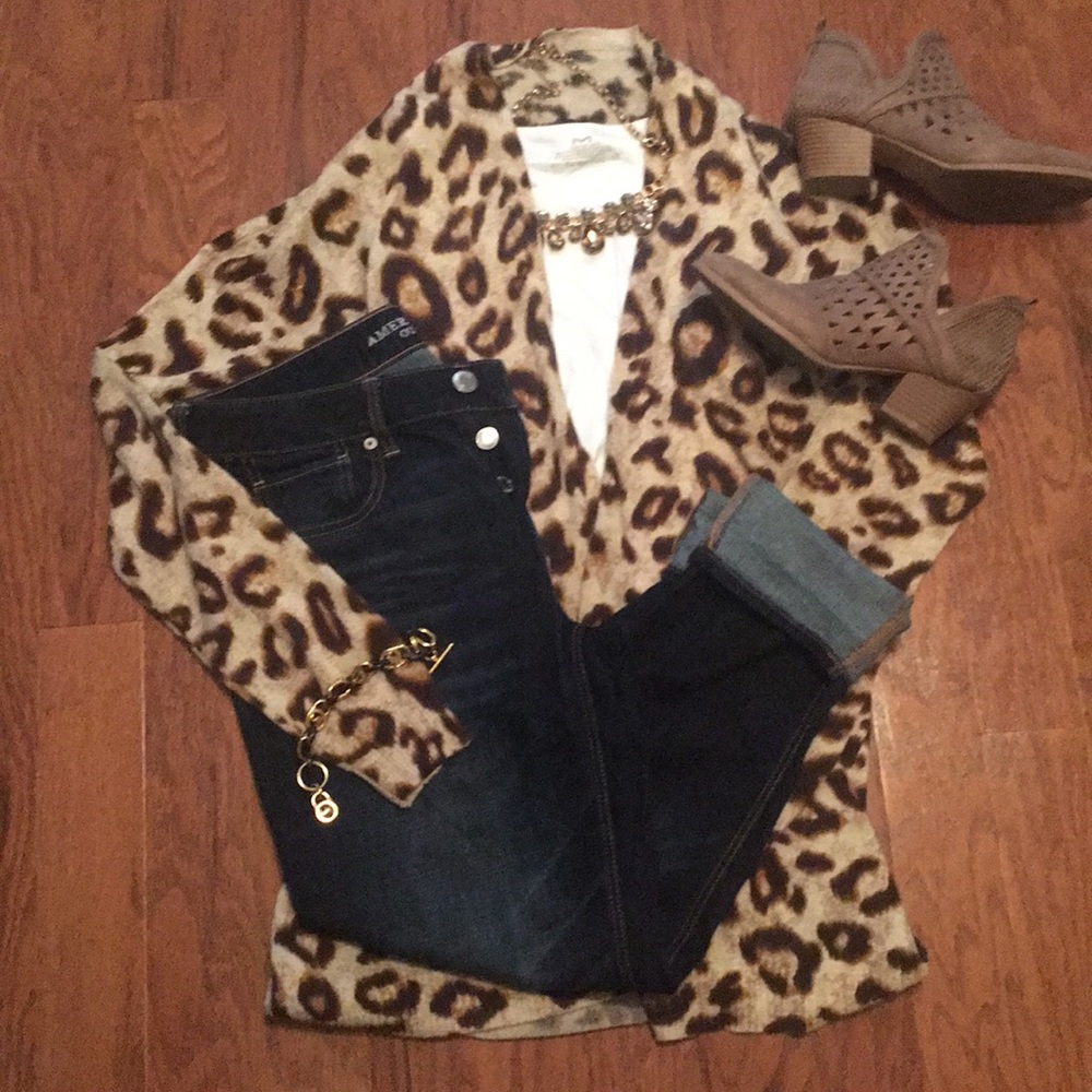 American Eagle AEO Tomgirl size 8